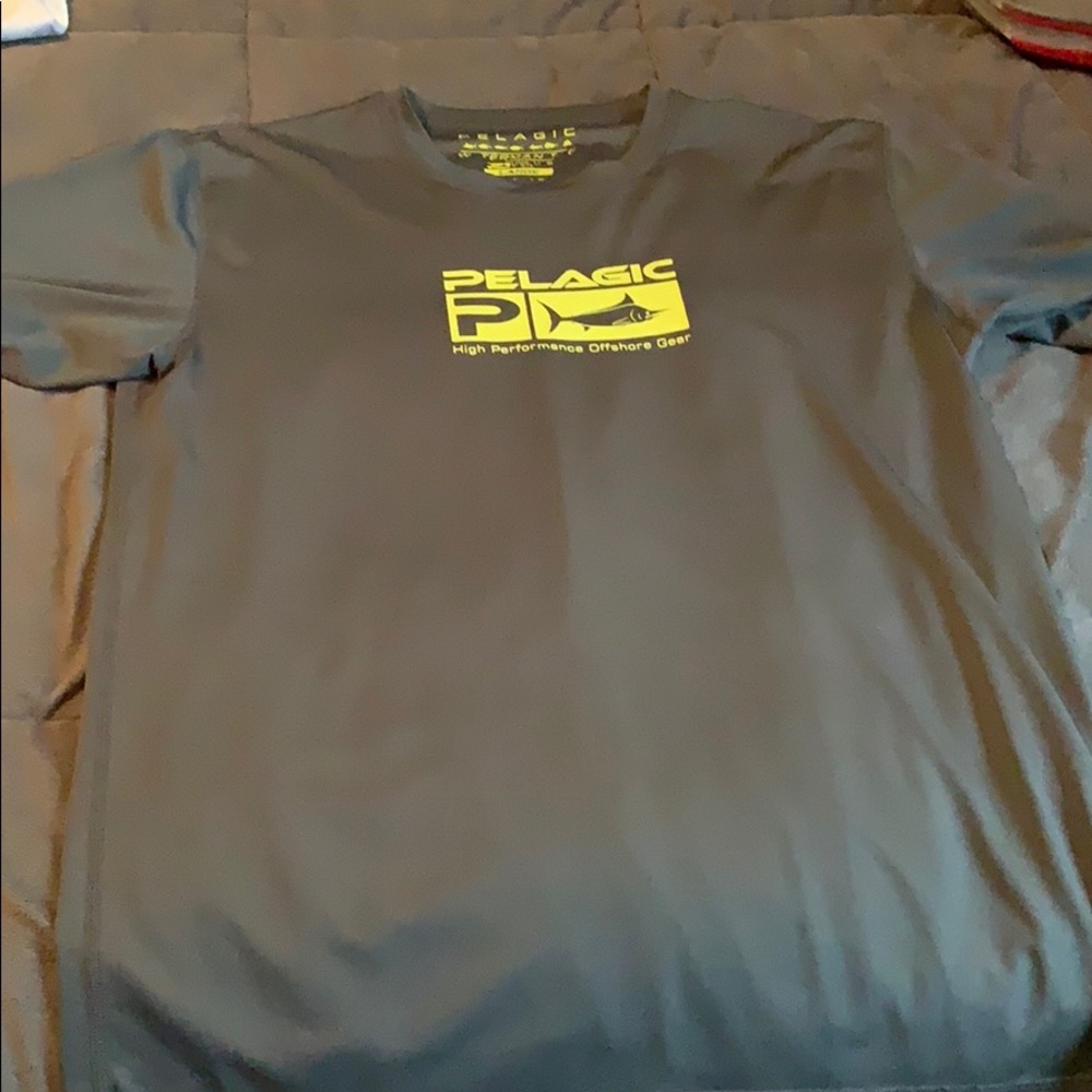 Pelagic watermen tee gray and yellow